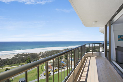 voyager broadbeach sale